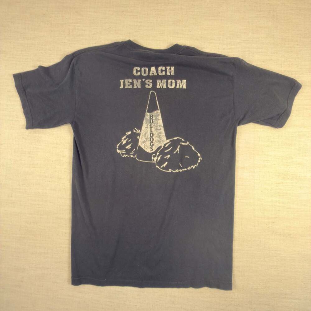 Gildan Ultra Blend Palmer Bulldogs Coach Jen's Mom T-Shirt Size M